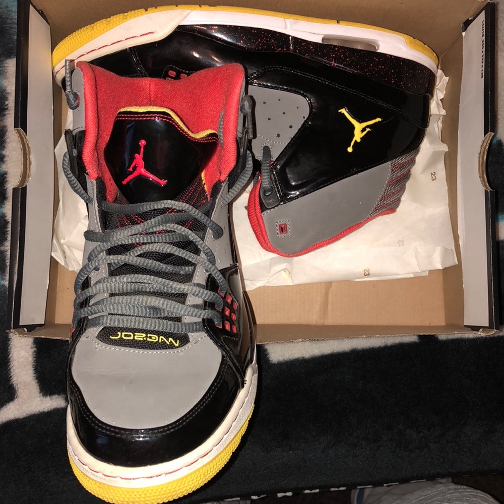 Shoes - Picture 2 of 2